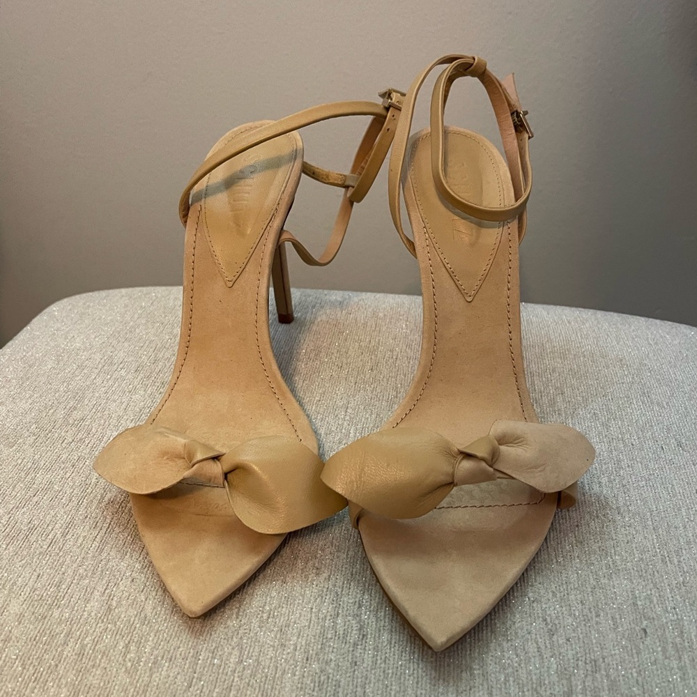 SCHUTZ Tan Bow Heels